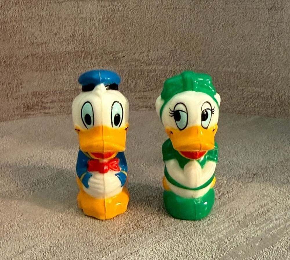 Vintage Walt Disney Donald & Daisy Duck Figures